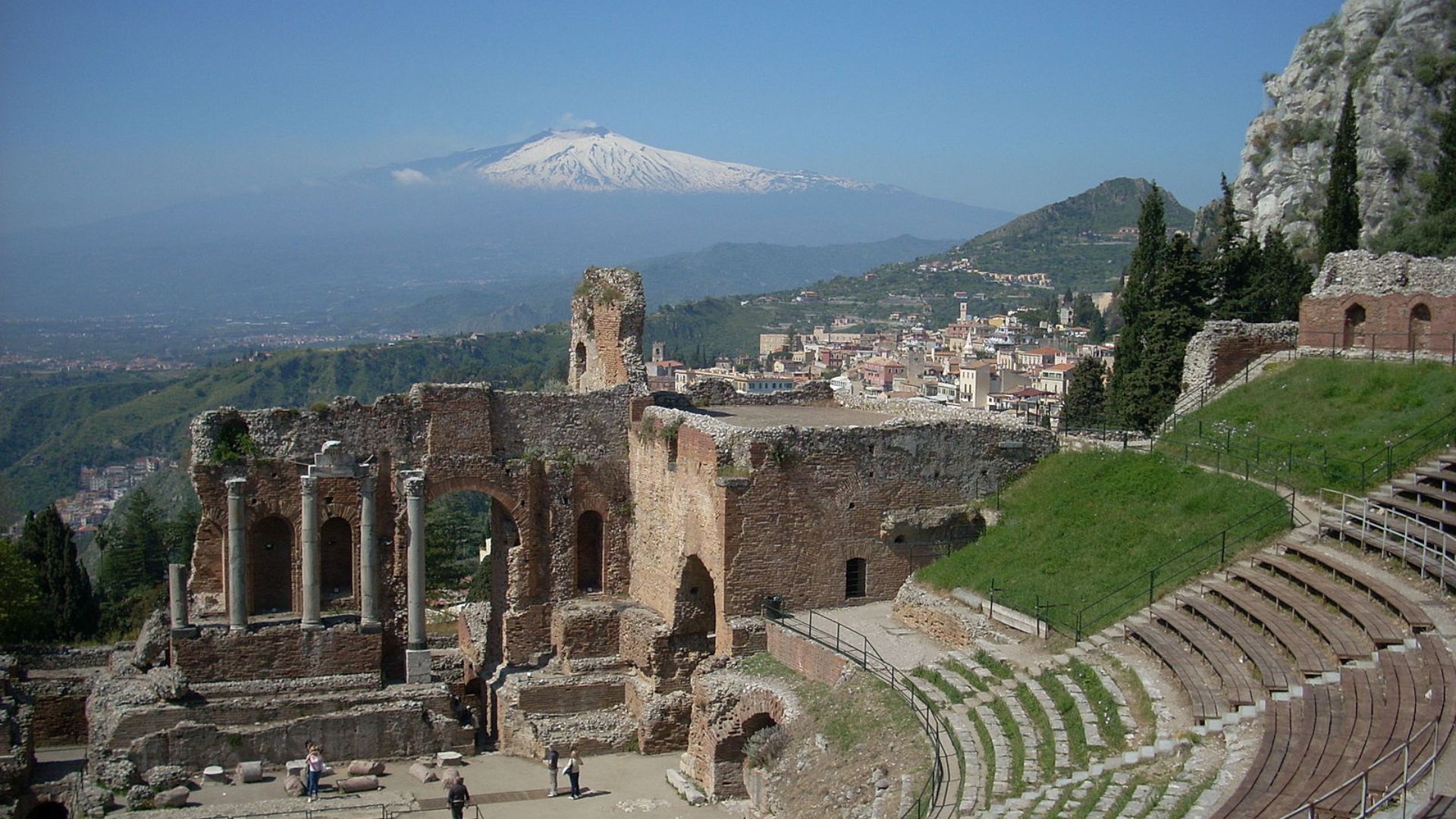 The History of Greek Theater