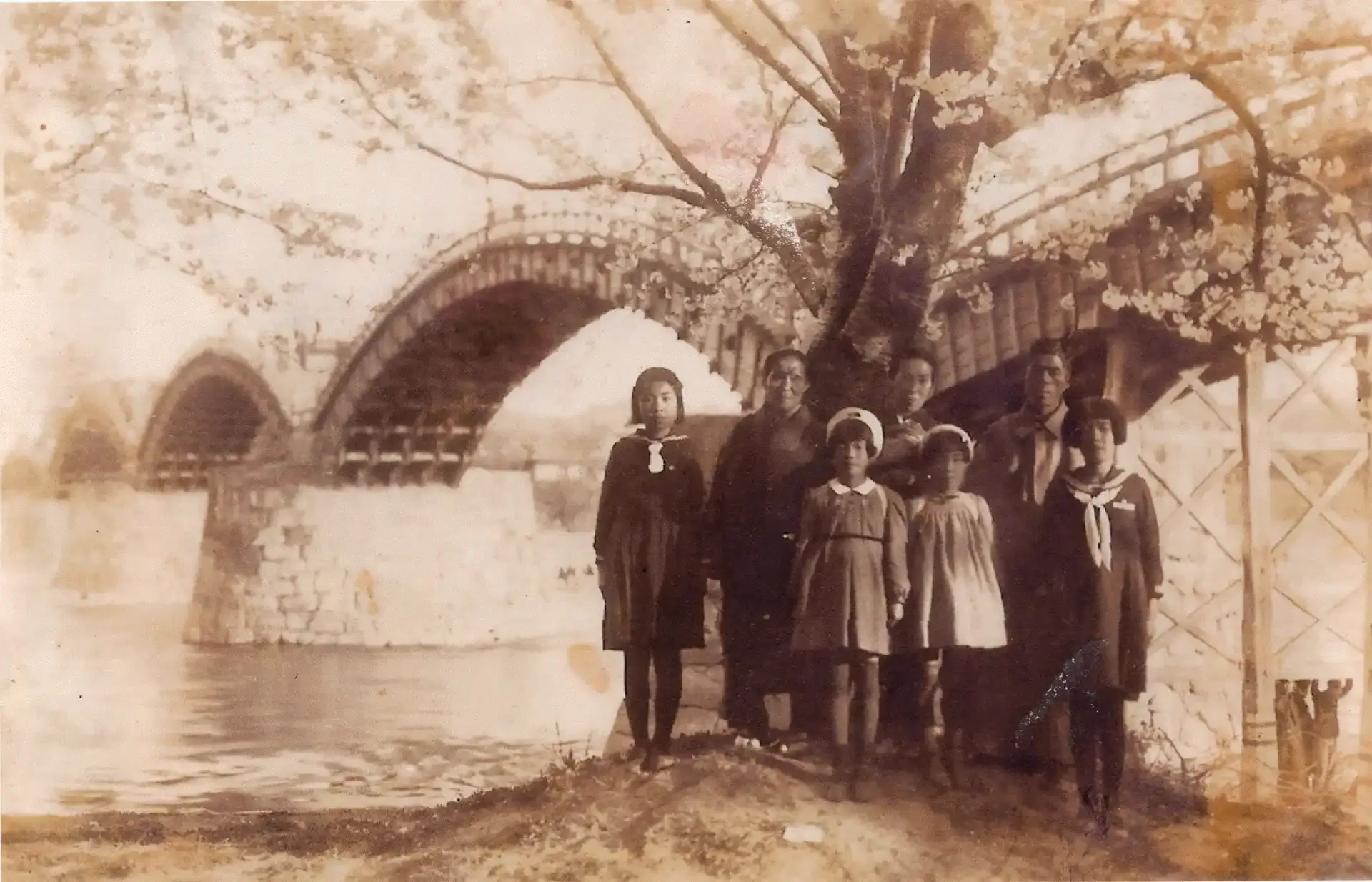 AP S1115 HR Contributor Reiko Yamada 0005 family portrait 2 copy